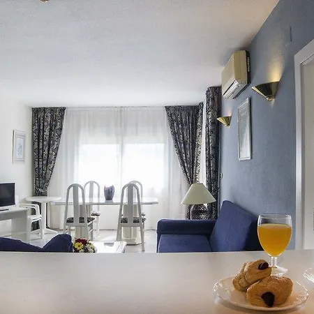 Hotel Flatotel International